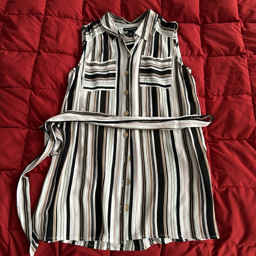 Long sleeveless shirt, striped M